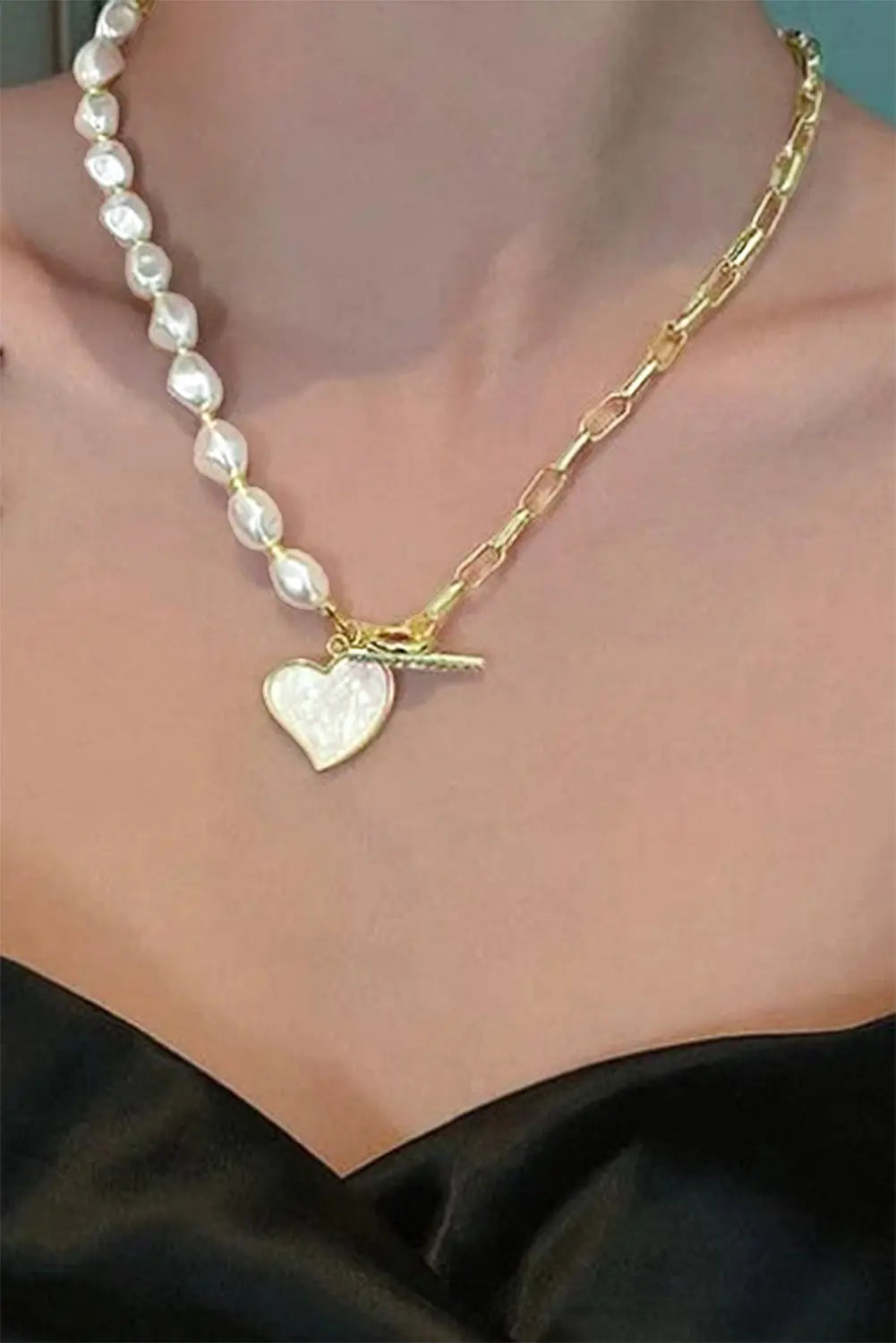 Gold Heart Shape Pendant Rhinestone Decor Pearl Chain Necklace Dear-Lover Dropshipping
