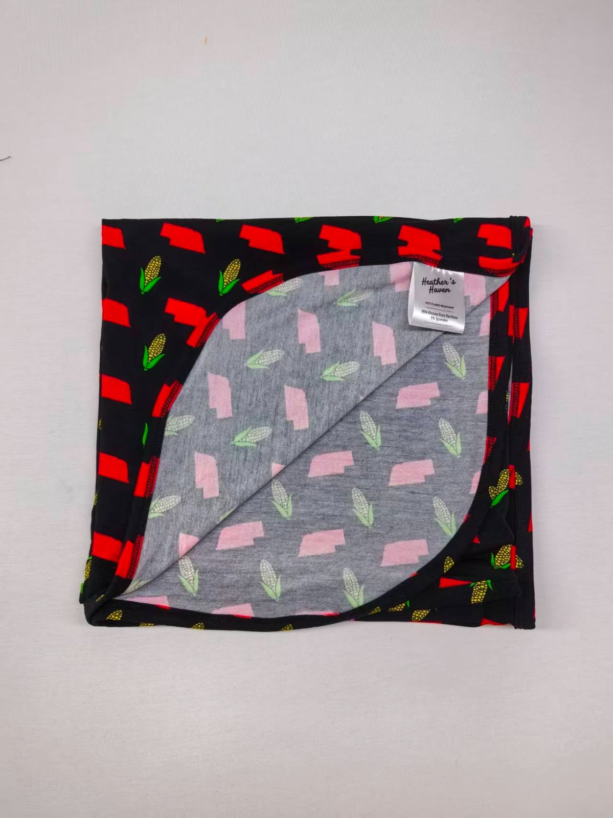 Bamboo swaddle blanket rounded - Corn Crazy