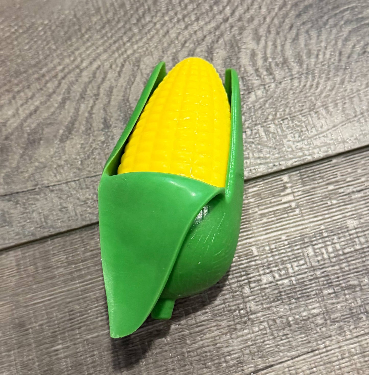 Squishy Squish Corn with Leaves